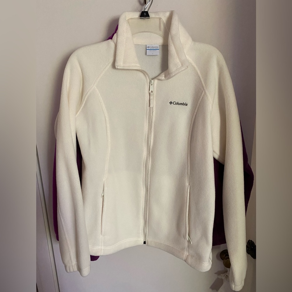 Columbia fleece-off white